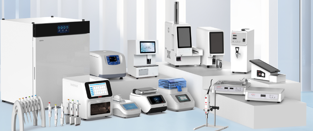 CO₂ Incubator  with Tri-Gas
(Tri-Gas, non-segmented  inner door, 180° HTD,  Active humidification  and three SS shelves)